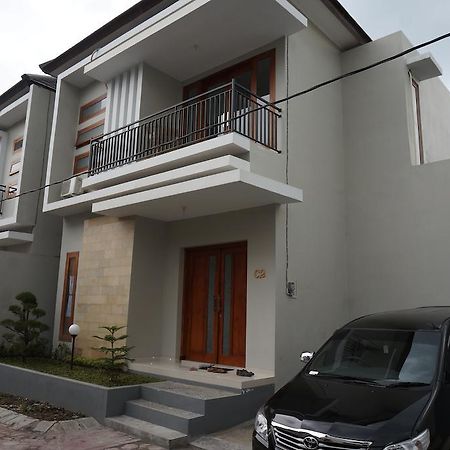 Cemara Homestay Jogja Yogyakarta Exterior foto